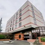 塞尔吉蓬图瓦兹中心美居酒店