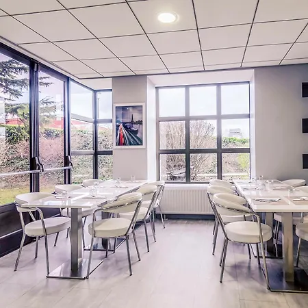Mercure Pontoise Centre Hotel