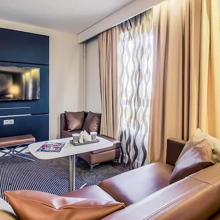Mercure Pontoise Centre Hotel Cergy