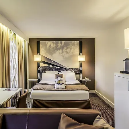 Mercure Pontoise Centre Hotel 4*