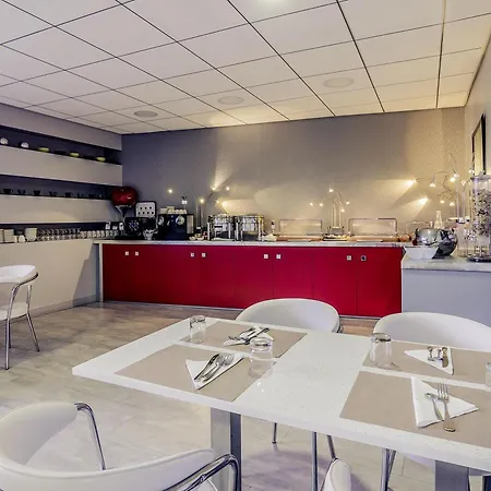 Mercure Pontoise Centre 4*