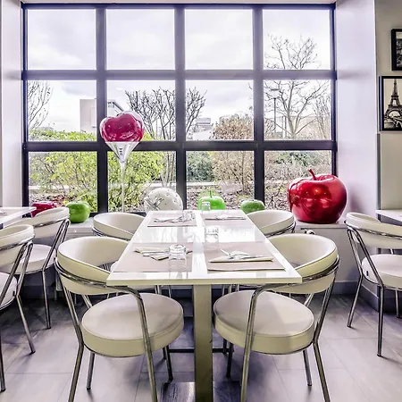 Mercure Pontoise Centre Szálloda 4*