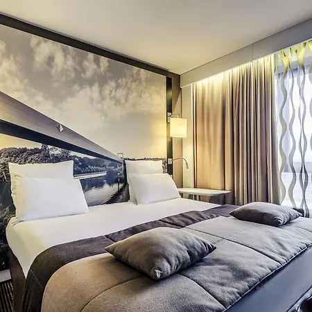 Mercure Pontoise Centre Hotel
