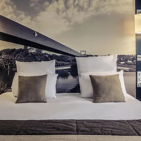 Mercure Pontoise Centre Hotel 4*