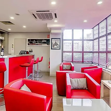 塞尔吉蓬图瓦兹中心美居酒店 4* 塞尔吉