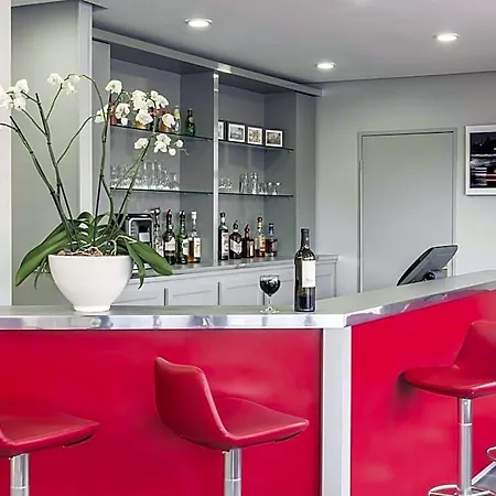Mercure Pontoise Centre Hotel Cergy