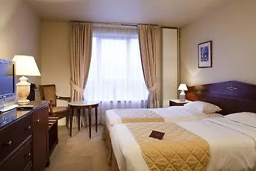 Mercure Pontoise Centre 4* קרגי