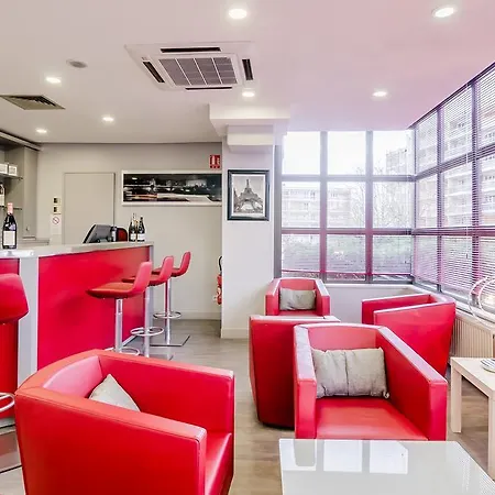 Mercure Pontoise Centre 4* קרגי