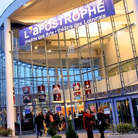 Mercure Pontoise Centre Hotel 4*