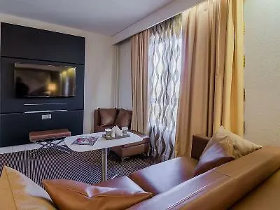 Mercure Pontoise Centre Hotel
