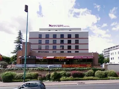 Mercure Pontoise Centre מלון