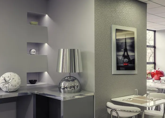 호텔 Mercure Pontoise Centre 4*