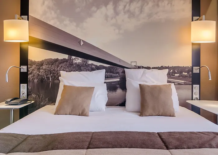 Mercure Pontoise Centre 4*