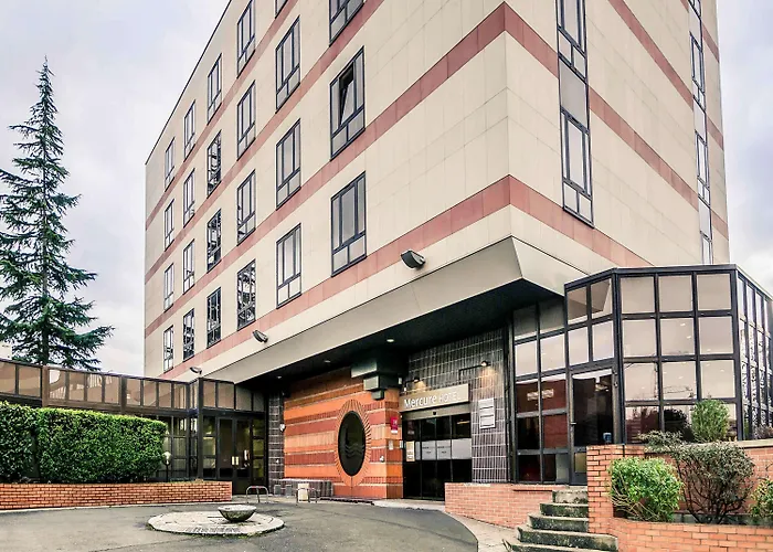 호텔 Mercure Pontoise Centre 세르지