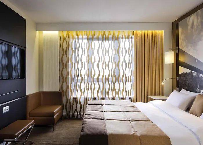호텔 Mercure Pontoise Centre 4*