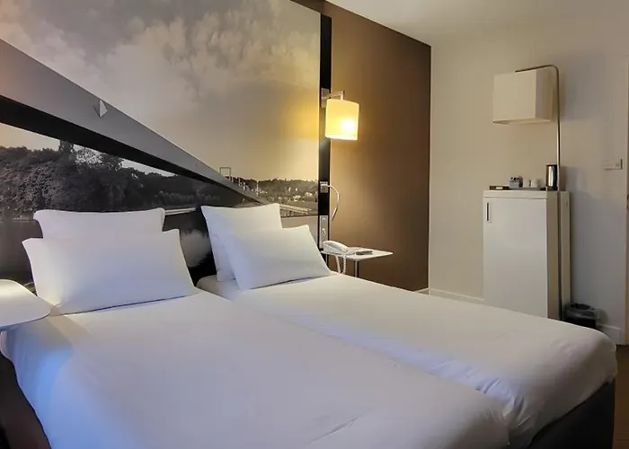 호텔 Mercure Pontoise Centre 세르지