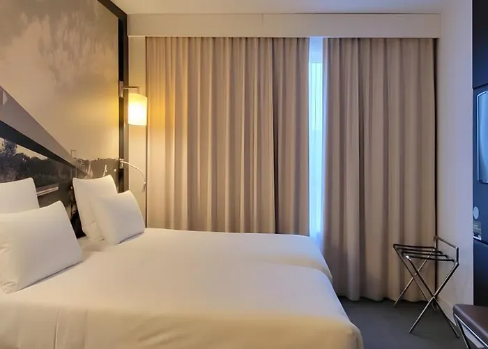 Mercure Pontoise Centre 호텔 4*
