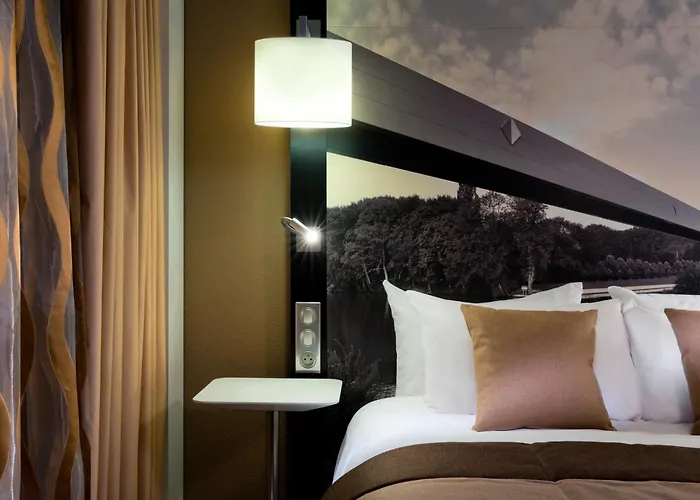 Mercure Pontoise Centre 4* 세르지
