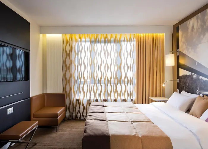 호텔 Mercure Pontoise Centre 4*