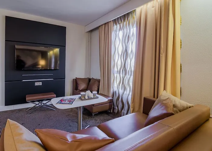Mercure Pontoise Centre 호텔 4*