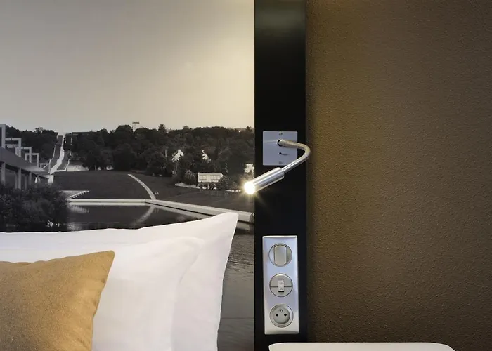 호텔 Mercure Pontoise Centre 세르지